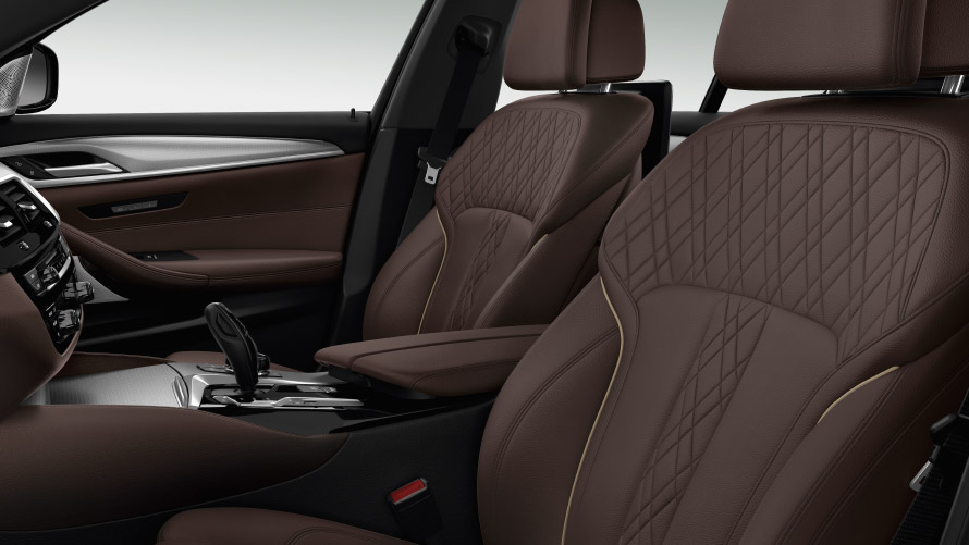 El M550i cuenta con interiores aerodinámicos El M550i cuenta 462 HP